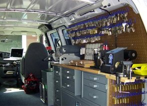 Town Center Locksmith Shop Redwood City, CA 650-946-3219 Town Center Locksmith Shop Redwood City, CA 650-946-3219